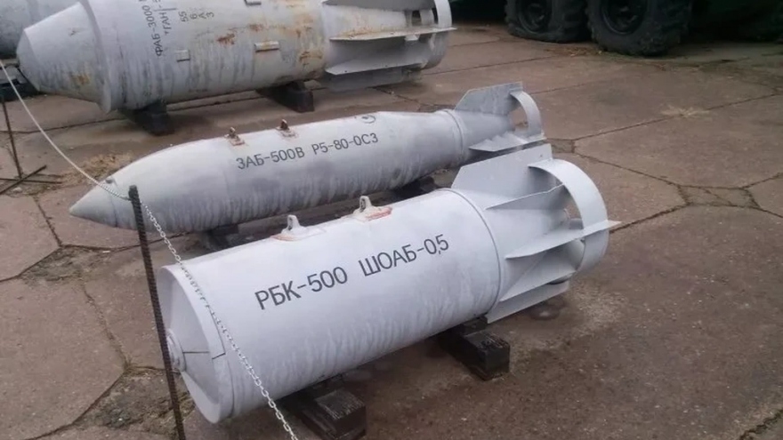 Tình báo phương Tây: Nga tăng cường dùng bom chùm gắn thiết bị lượn tại Avdiivka