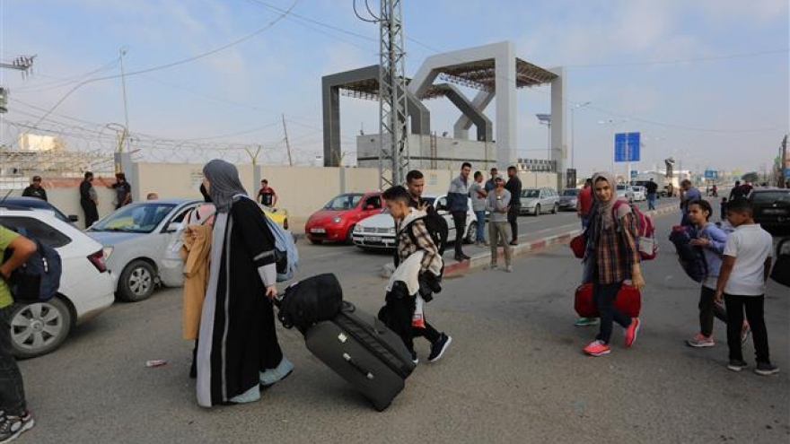 Hàng trăm người Nga được sơ tán khỏi Gaza trong hai ngày qua