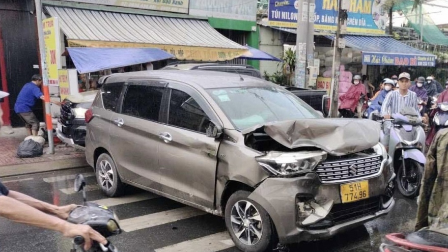 TP.HCM: Hai vụ tai nạn liên hoàn giữa ô tô và xe máy khiến 2 người tử vong