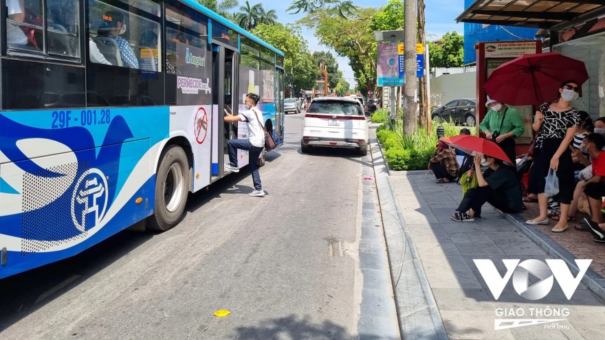 Vì sao Hà Nội đề xuất tăng giá vé xe buýt?