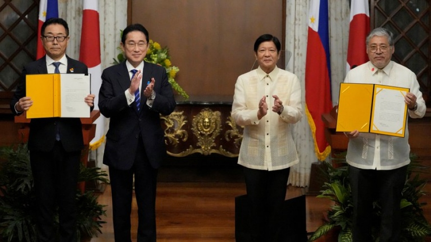 Nhật Bản hợp tác với Mỹ và Philippines để đảm bảo tự do ở Biển Đông
