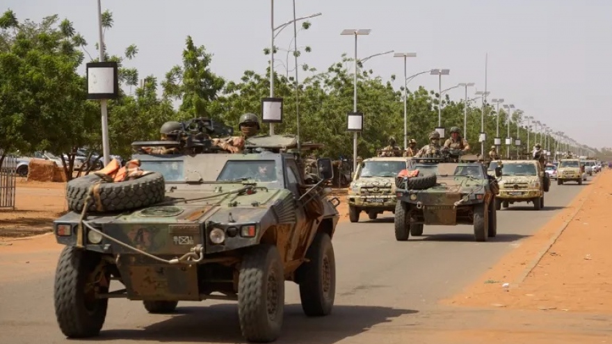 Pháp hoàn tất việc rút quân khỏi Niger