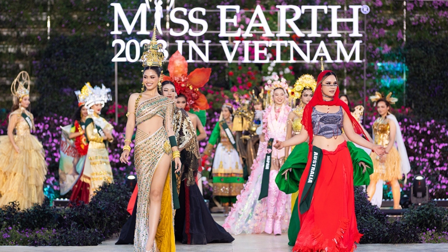 Chiêm ngưỡng trang phục truyền thống lộng lẫy của dàn thí sinh Miss Earth