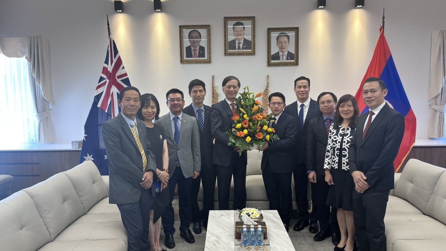 Đại sứ quán Việt Nam tại Australia chúc mừng Quốc khánh Lào