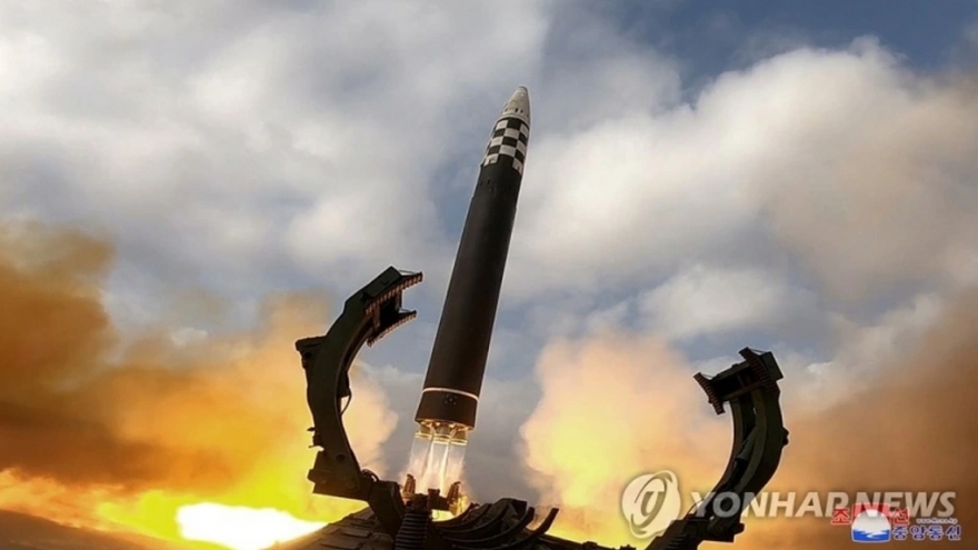 Triều Tiên lại phóng tên lửa, Nhật Bản và Mỹ lên tiếng chỉ trích