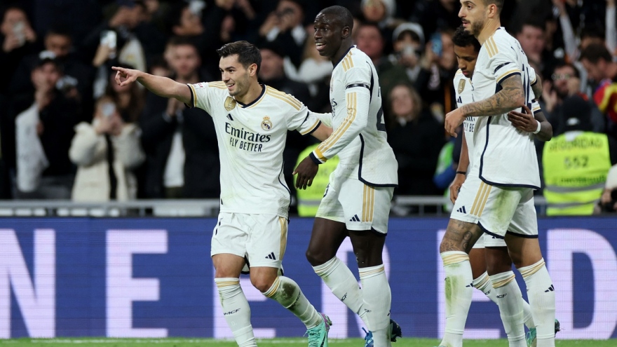 Real Madrid trở lại ngôi đầu La Liga sau chiến thắng dễ dàng