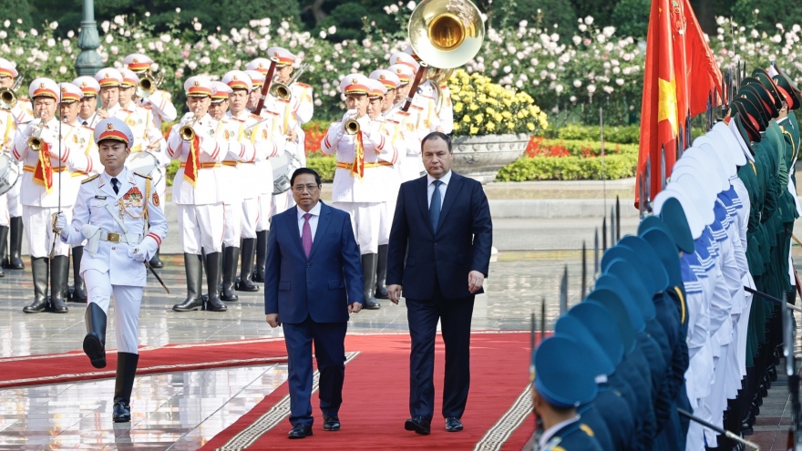 Thủ tướng Phạm Minh Chính chủ trì lễ đón và hội đàm với Thủ tướng Belarus