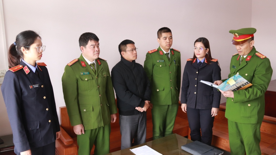 Ban hành nhiều quyết định trái pháp luật, cựu Chủ tịch huyện Bắc Yên bị khởi tố