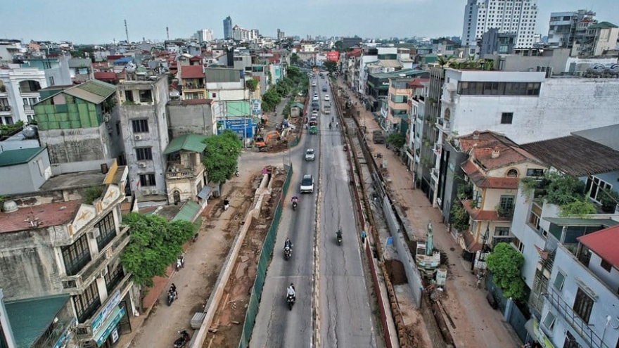 Hà Nội: Lộ trình qua đường Âu Cơ vì đang thi công cầu vượt