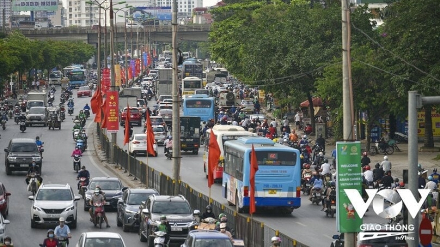 Quy hoạch giao thông công cộng: Không thể vừa đi vừa mò