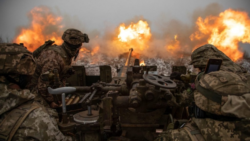 Nga lộ điểm yếu phòng thủ, Ukraine chớp thời cơ tấn công dồn dập