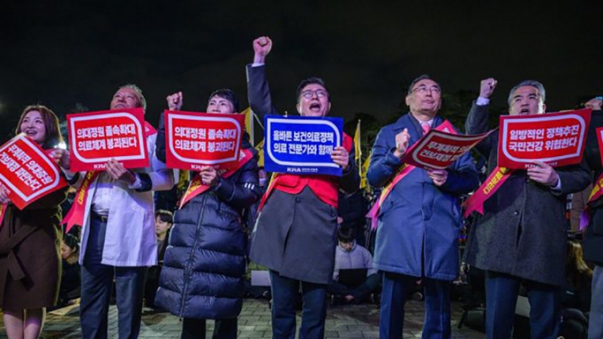 Các bệnh viện Hàn Quốc chao đảo do đình công hàng loạt