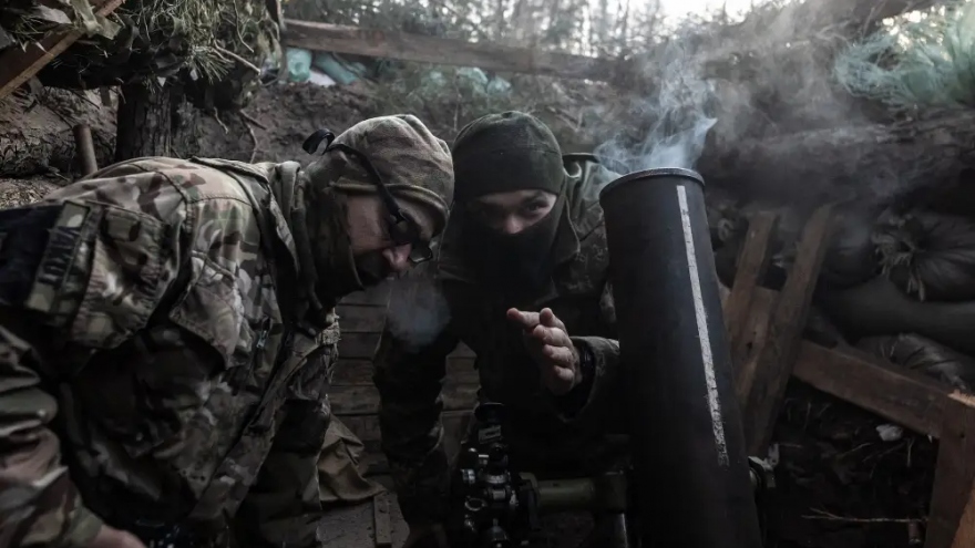 Ukraine thiếu đạn dược tạo cơ hội cho Nga tiến công trên 3 mặt trận