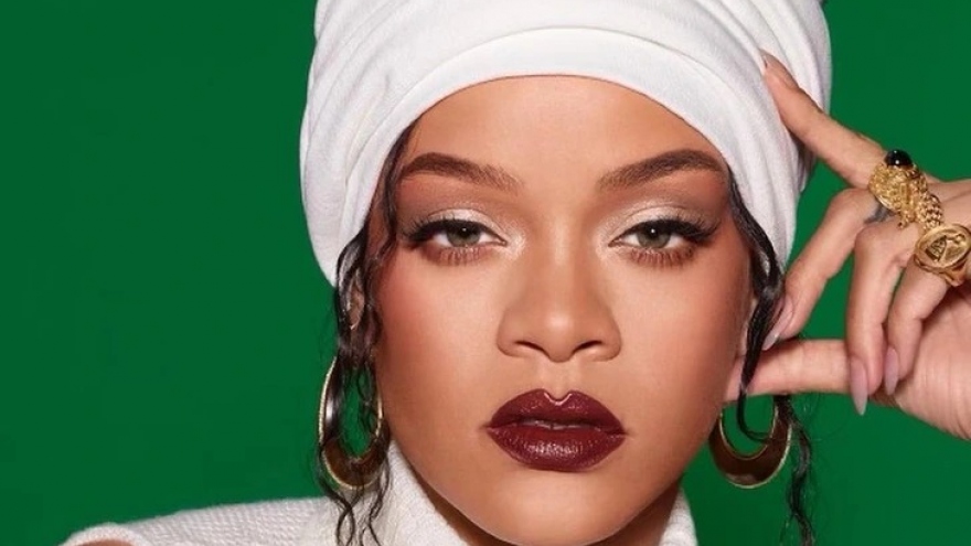 Rihanna: Từ sinh viên nghèo đến nữ tỷ phú tự thân giàu nhất nước Mỹ