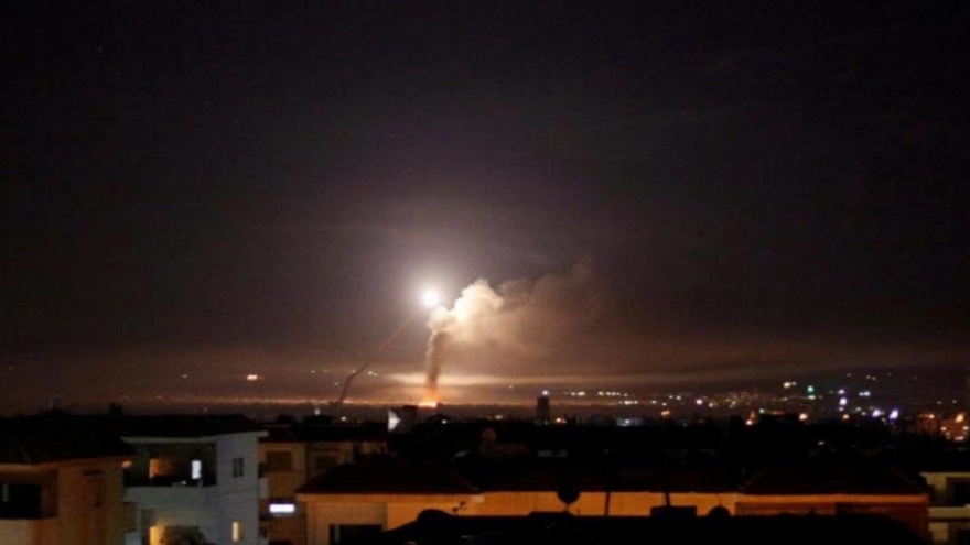 Israel tập kích tên lửa vào thủ đô Damascus của Syria