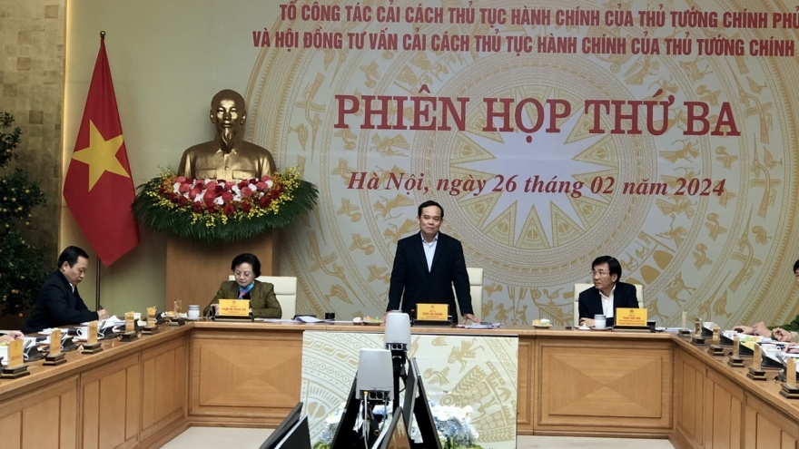 Phó Thủ tướng Trần Lưu Quang chủ trì họp tổ công tác cải cách thủ tục hành chính