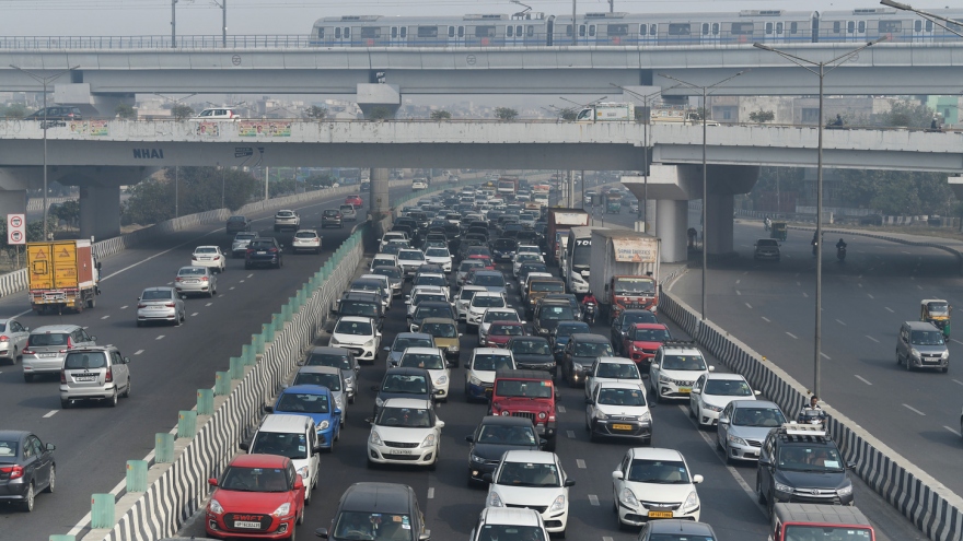 Ấn Độ sắp chấm dứt việc đường cao tốc chỉ có một làn xe mỗi chiều