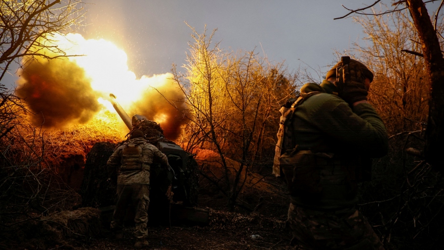 Ukraine chật vật giữ chiến tuyến giữa lúc Nga chuẩn bị tấn công sâu