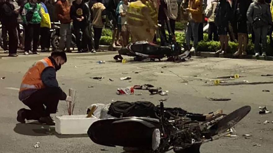 Hai xe tông trực diện trên đường Trịnh Văn Bô (Hà Nội) khiến 1 người tử vong