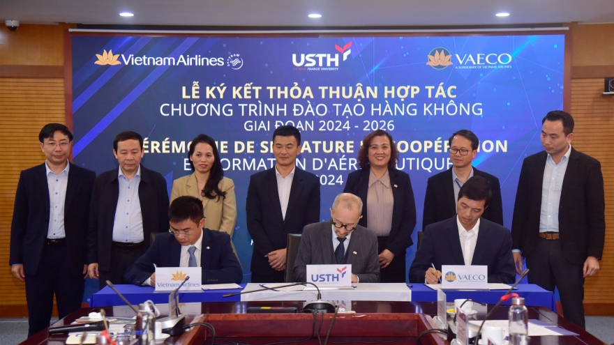 Vietnam Airlines ký thỏa thuận đào tạo kỹ thuật hàng không