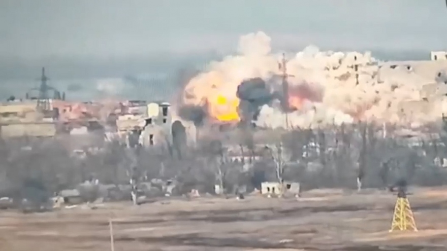 Toàn cảnh quốc tế sáng 2/7: Nga dùng bom FAB-3000 tấn công vùng Donbass