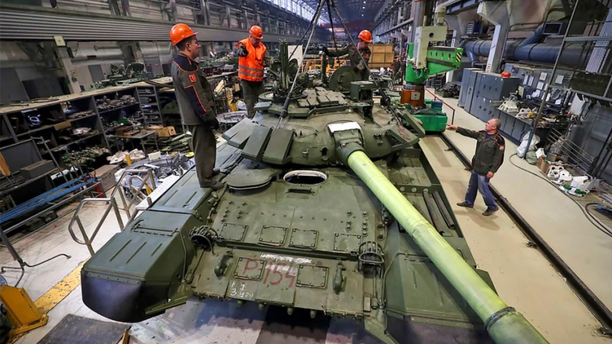 Nga có thể duy trì năng lực sản xuất vũ khí đáng gờm đến khi nào?