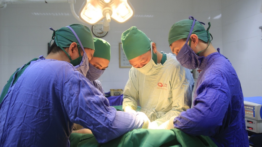 Quảng Ninh bước đầu “hút” bác sỹ nhờ ưu đãi đặc thù