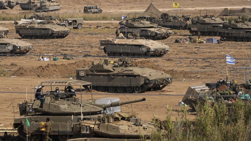 Israel đưa thêm quân tới Gaza