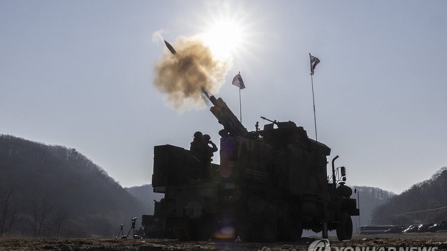 Quân đội Hàn Quốc tập trận bắn đạn thật gần biên giới với Triều Tiên
