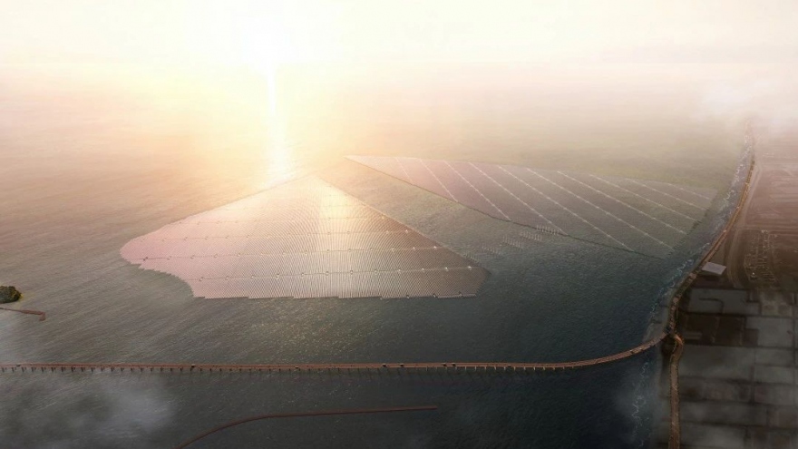 Trung Quốc xây nhà máy điện mặt trời trên biển lớn nhất