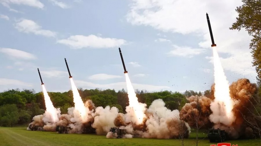 Triều Tiên tập trận khai hỏa hệ thống phóng loạt, Hội đồng Bảo an nhóm họp
