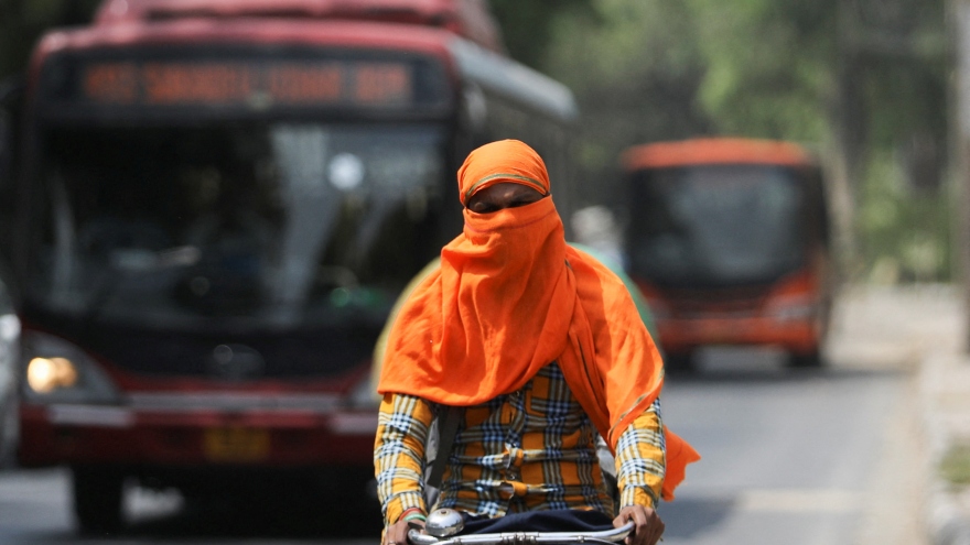 Nắng nóng kỷ lục ở Ấn Độ khiến hơn 100 người thiệt mạng