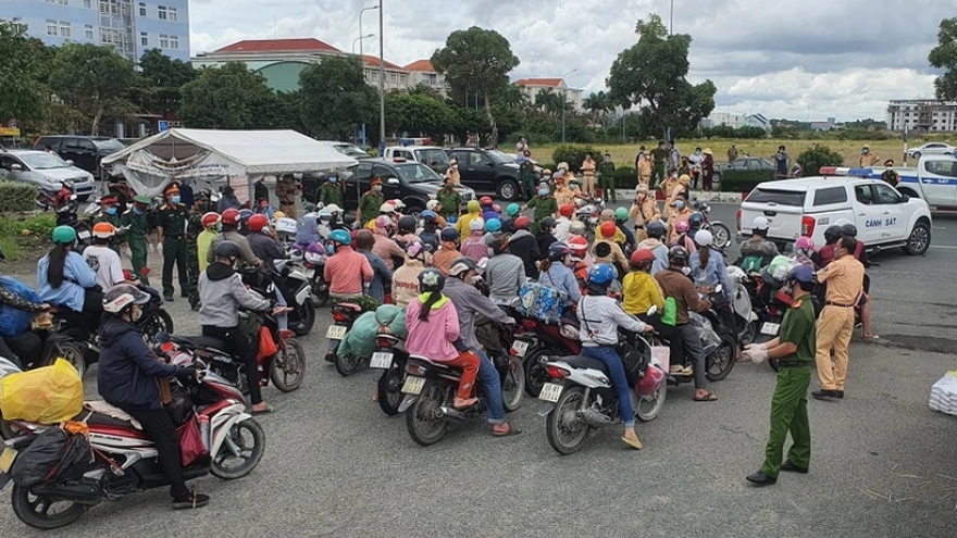 Miễn hình phạt cho 4 bị cáo trong vụ kit test Việt Á ở Cà Mau