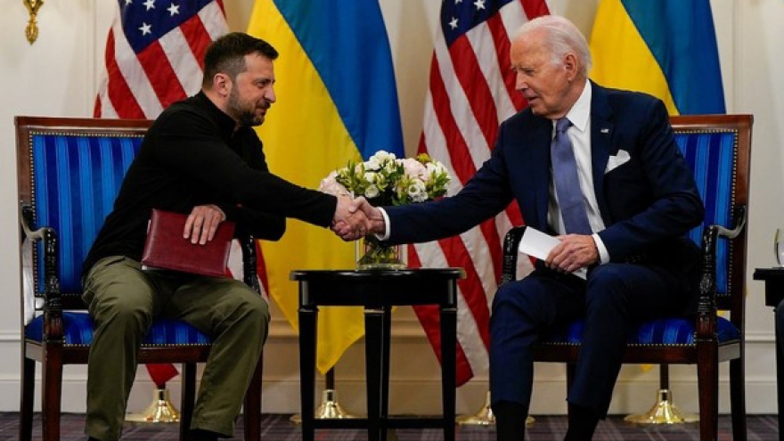 Tổng thống Mỹ gặp Tổng thống Ukraine thảo luận về cuộc xung đột với Nga