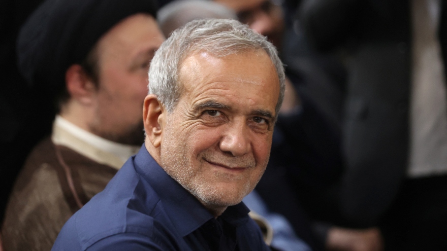 Ông Masoud Pezeshkian chính thức được xác nhận là Tổng thống Iran