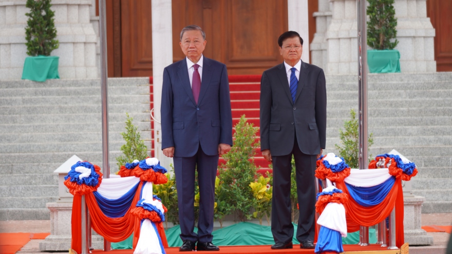 Tổng Bí thư, Chủ tịch nước Lào chủ trì lễ đón chính thức Chủ tịch nước Tô Lâm