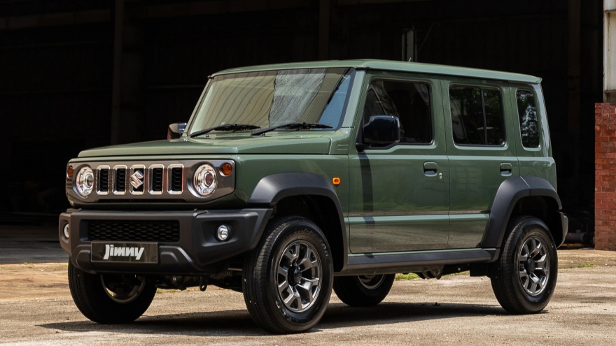 Suzuki Jimny 5 cửa 2024 chốt giá khởi điểm hơn 1 tỷ đồng