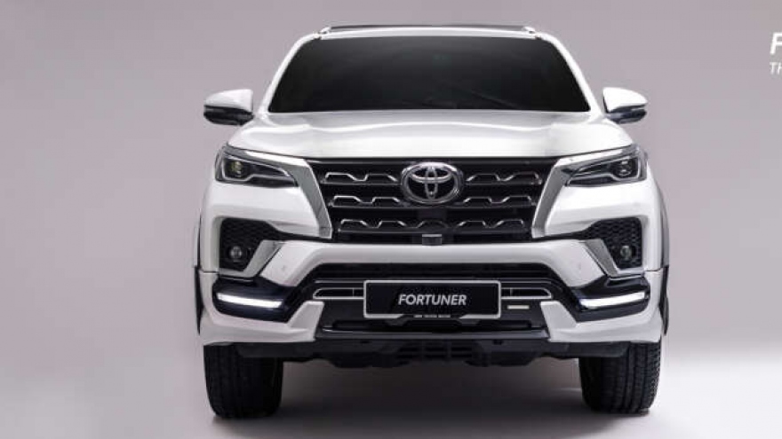 Toyota Fortuner 2024 có thêm gói độ GR