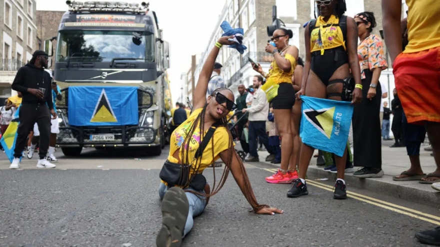 Nhiều người bị đâm tại lễ hội Notting Hill Carnival, Anh