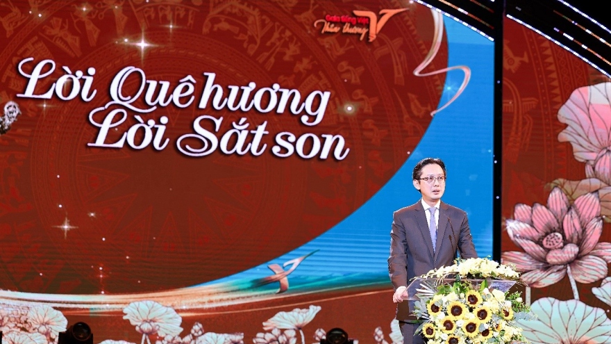 Gala tiếng Việt thân thương “Lời quê hương - Lời sắt son”