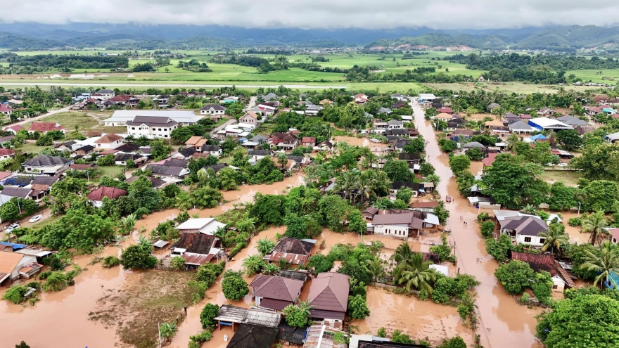 Nhiều tỉnh Bắc Lào bị ảnh hưởng nặng nề từ cơn bão Yagi