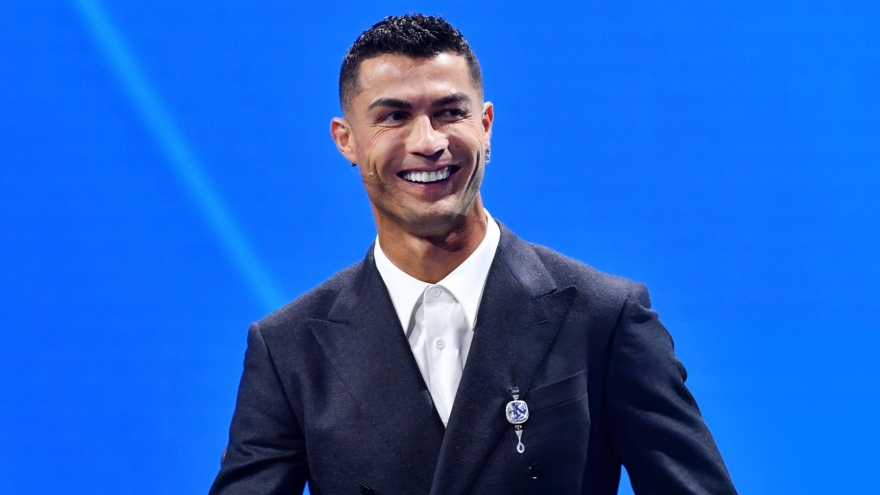 Youtuber Ronaldo tiếp tục đạt cột mốc khó tin