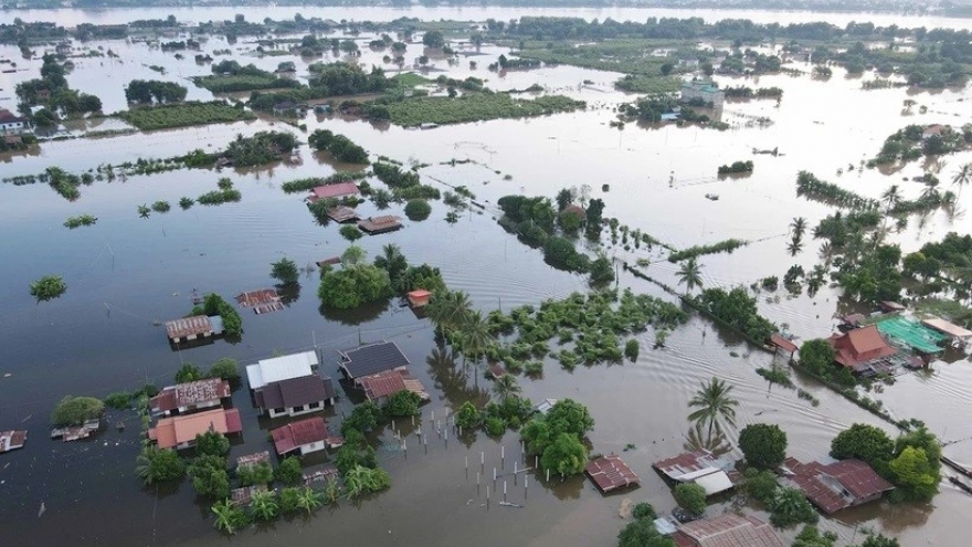 Lãnh đạo Việt Nam gửi điện thăm hỏi về tình hình ngập lụt ở Lào