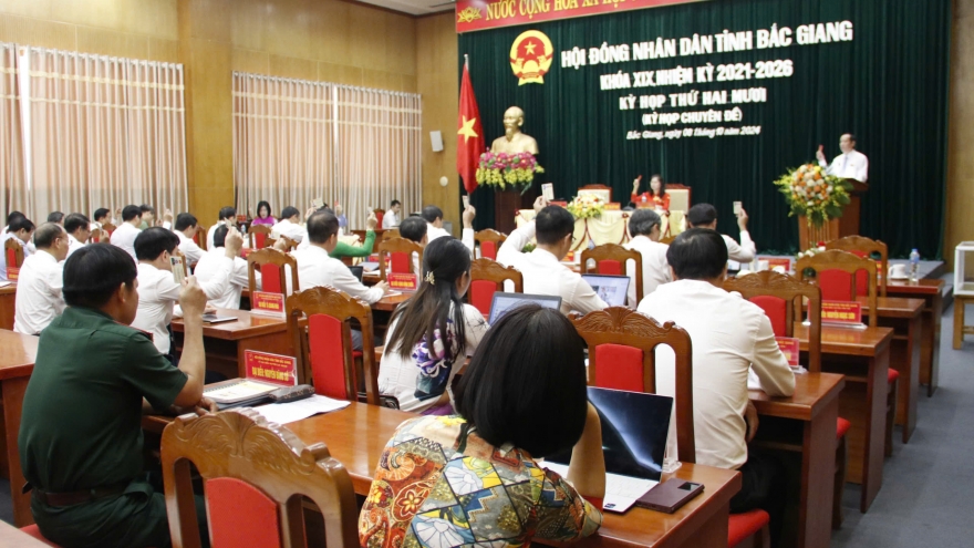 Bắc Giang miễn nhiệm Chủ tịch HĐND, Chủ tịch, Phó Chủ tịch UBND tỉnh