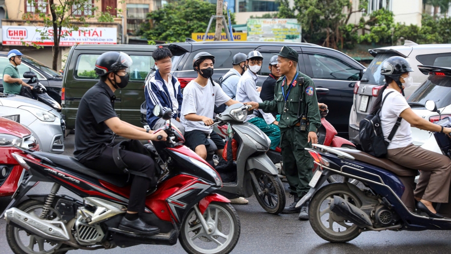 Hà Nội có 10 tổ công tác đặc biệt: “Người dân không còn sợ quái xế vị thành niên”