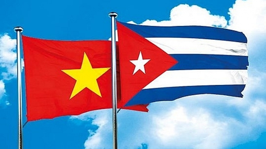 
        514 dòng thuế nhập khẩu từ Cuba vào Việt Nam có thuế suất 0%
                              