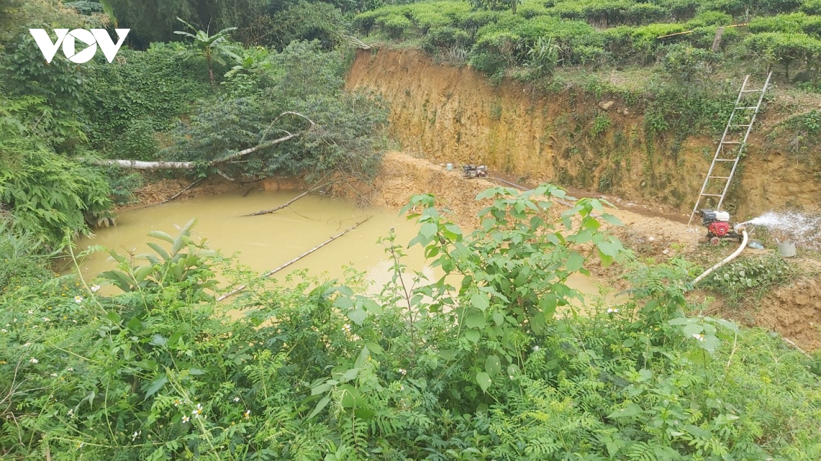 3 học sinh đuối nước thương tâm khi rơi xuống hồ ở Lâm Đồng