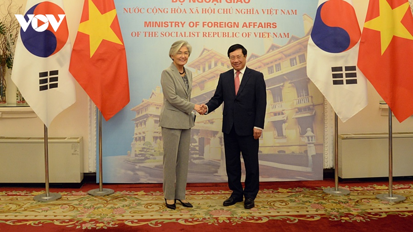 Phó Thủ tướng-Bộ trưởng Ngoại giao Việt Nam hội đàm với Ngoại trưởng Hàn Quốc