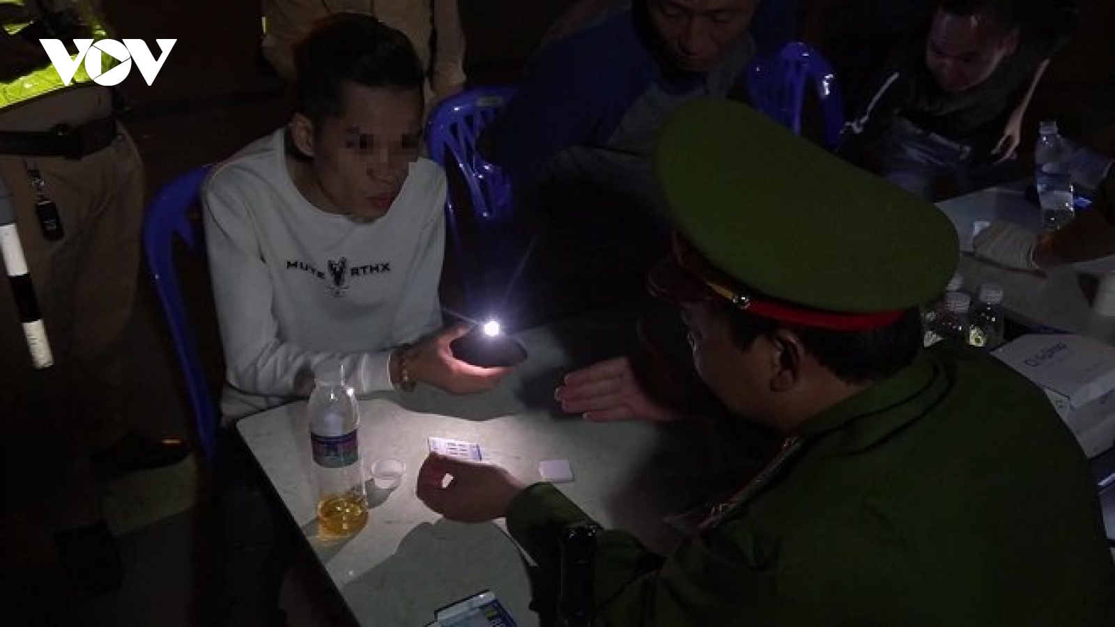 Phát hiện hàng loạt "con nghiện" trên cao tốc Hà Nội – Hải Phòng