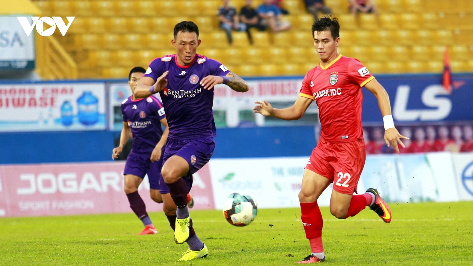 Tiến Linh ghi bàn, Bình Dương khiến Sài Gòn FC có thể mất ngôi đầu V-League 2020